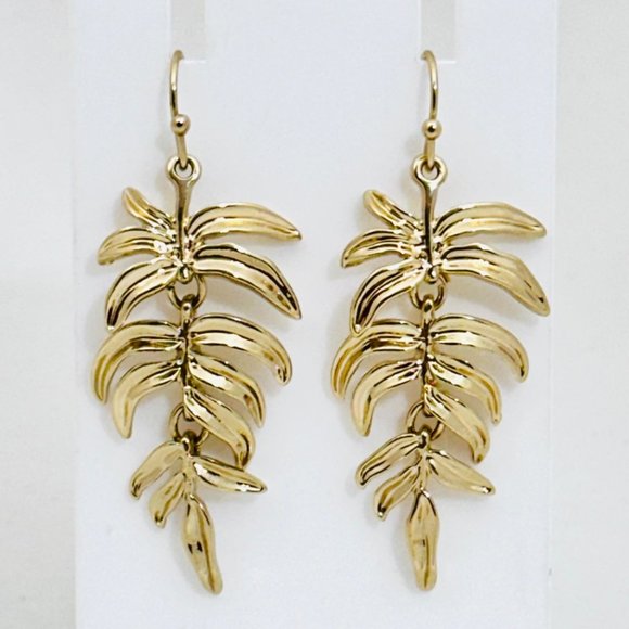 Avon New in Box Gold Tone Palm Leaf Earrings on Wires - Picture 1 of 5